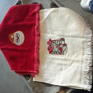 Set of 2 Vintage Satin Applique Hand Towels